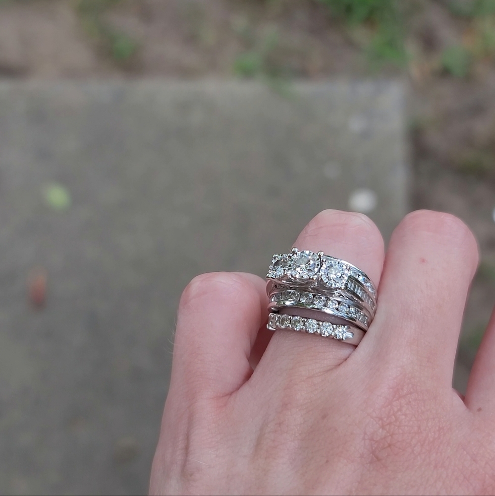 Wedding Ring with Engagement ring set